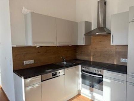 Altbauschönheit: Moderne 2-Zimmer-Wohnung in St. Leonhard: zentrale Lage, großzügiger Wohn-/Ess-/ Küchenbereich, Lift, WG- geeignet - Photo 2