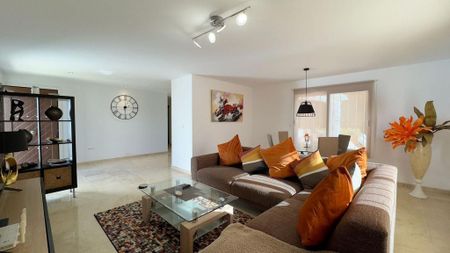 3 bedroom luxury Villa for rent in San Pedro de Alcántara, Andalusia - Photo 5