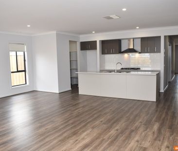 A Dream Home Packed With Potential! - Photo 5