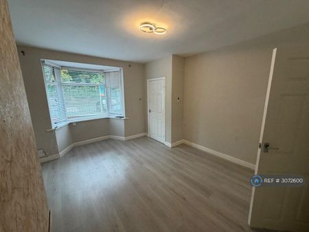 3 bedroom terraced house to rent - Photo 2