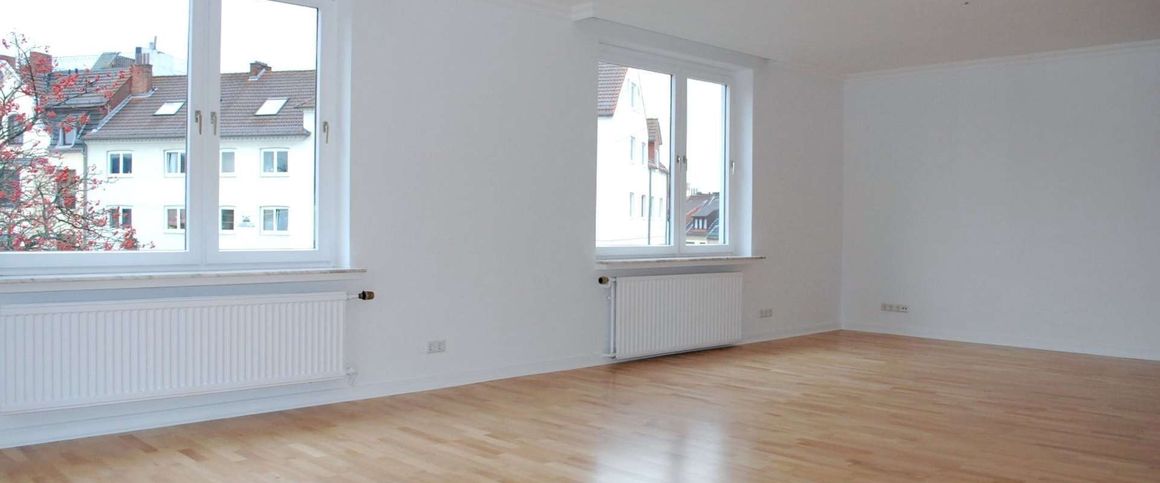 Helle, großzügige 2-Zi. Wohnung mit XXL-Dachterrasse und Einbauküche in beliebter Lage Findorffs!! - Foto 1
