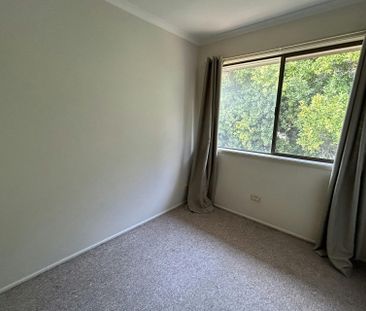 THIS DELIGHTFUL HOME STRIKES THE PERFECT BALANCE BETWEEN COMFORT AN... - Photo 4