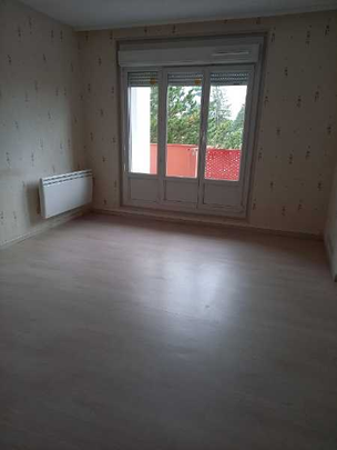 Location : Appartement 3 pièces 67 m2 – VIEUX CHARMONT - Photo 1