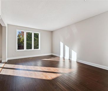414 HAVENDALE Crescent, Waterloo, Ontario, N2T2T3 - Photo 3
