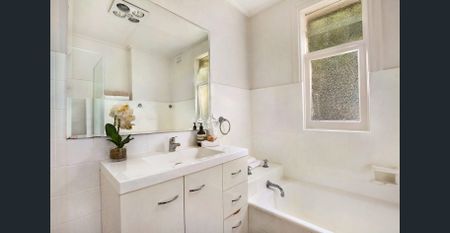 Tranquil Federation Home with Walk-to-Everywhere Convenience - Photo 2