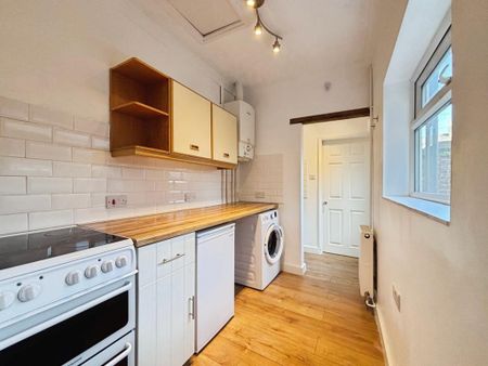 2 bedroom terraced house to rent - Photo 5