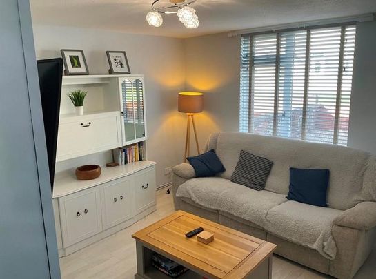 3 bedroom terraced house to rent - Photo 1