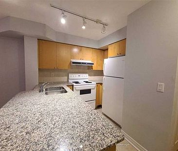 Hurontario/Elm Great Location Beautiful 1Bdrm +Den 2Washrooms NearSq1 - Photo 1