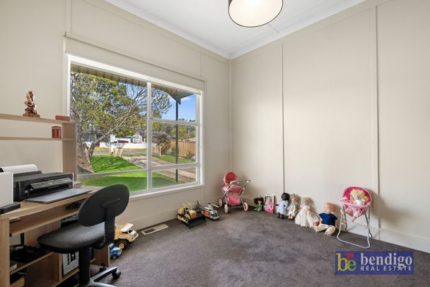 Charming three bedroom home in Eaglehawk - Photo 1