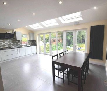 1 bedroom in a house share to rent - Photo 1