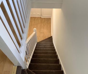 3 bedroom semi-detached house to rent - Photo 6