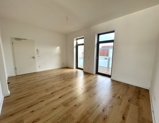 Energieeffiziente und moderne 4-Zimmer-Wohnung mit Balkon in Elbnähe! - Foto 1