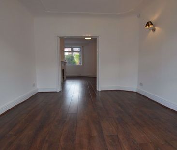 3 Bedroom Terraced House - Photo 4