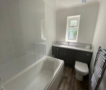 2 bedroom semi-detached house to rent - Photo 4