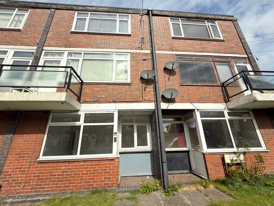 studio to rent Station Street, Middleport, ST6 - Photo 1