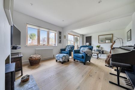3 bedroom detached house to rent - Photo 5