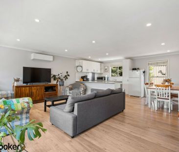 Charming 3-Bedroom Home in Weetangera - Photo 1