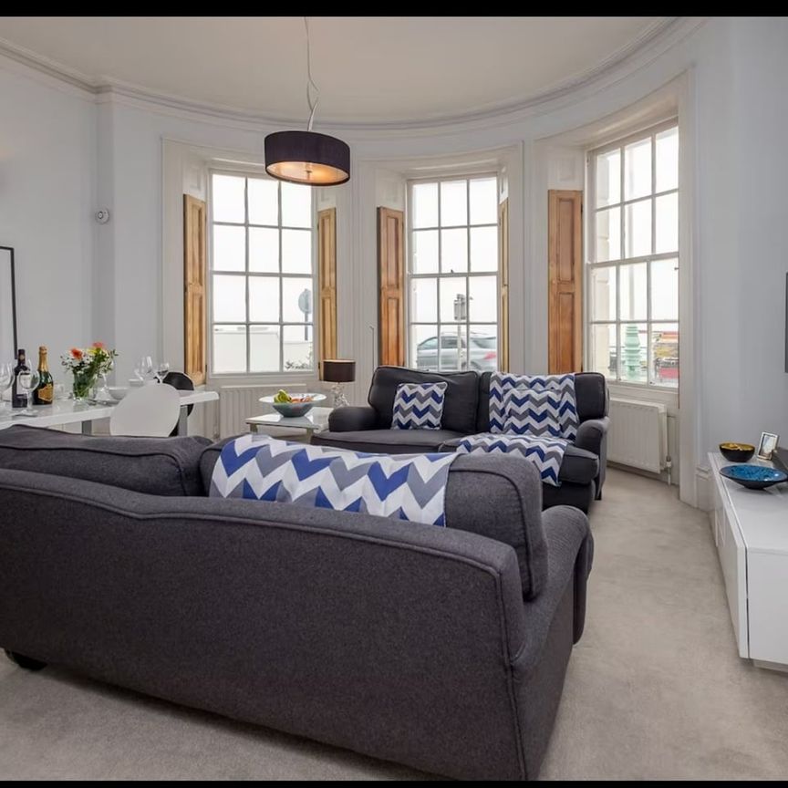 2 Bed Flat, Marine Parade, BN2 - Photo 1