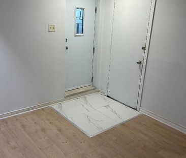 3 1/2 à louer Anjou - Photo 2