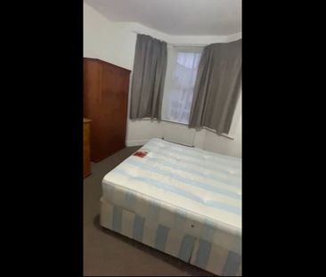 Room in a Shared House, Alric Avenue, NW10 - Photo 1