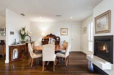 100 Well Street, Brighton VIC 3186 - House For Rent | Domain - Photo 4