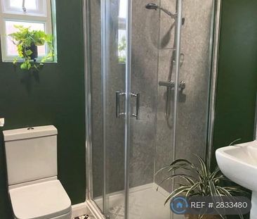 1 bedroom in a house share to rent - Photo 6