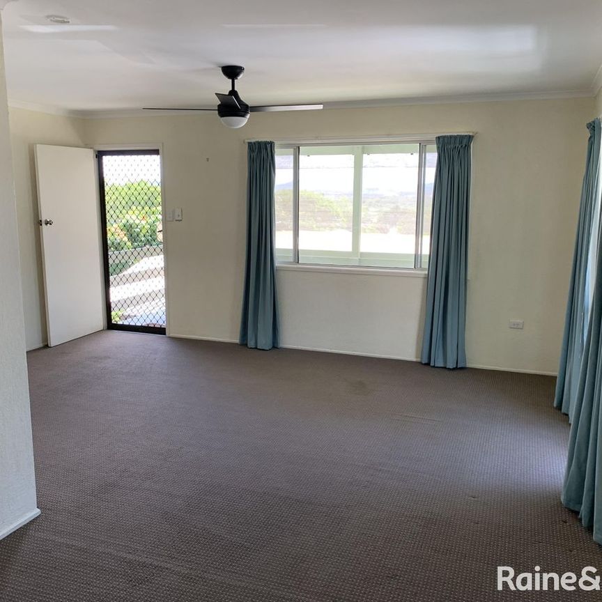 Spacious Family Home in a Quiet Cul-de-Sac! - Photo 1