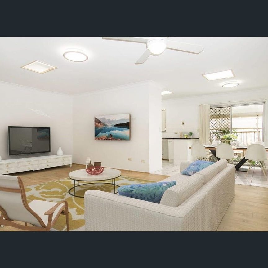 Spacious Family Home in the Heart of Banyo! - Photo 1