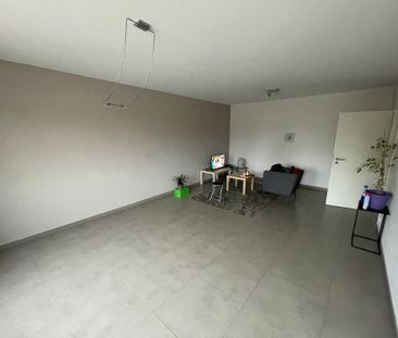 Appartement met twee slaapkamers en centrale ligging te huur - Photo 4