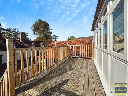 2 bedroom apartment to rent - Photo 3