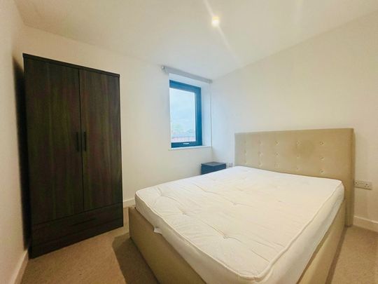 1 Bed Flat, Spinners Way, M15 - Photo 1
