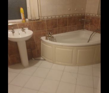 3 Bed Flat, Queens Drive, L4 - Photo 5