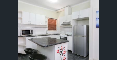 Two-bedroom unit with Lock Up Garage - Photo 2