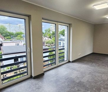 Mieszkanie z ogródkiem i miejscem postojowym - Photo 1