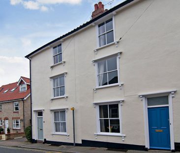 3 bedroom town house to rent Garland Street, Bury St Edmunds - Photo 1