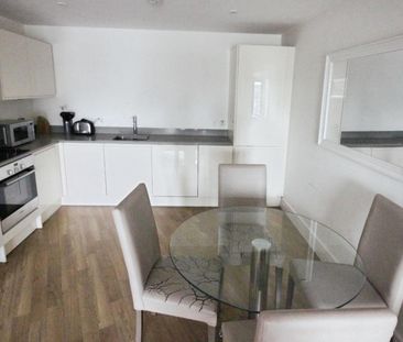 1 bedroom Flat To Let - Photo 6