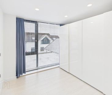 Apartment 5 124 High Street, Holywood, BT18 9HW - Photo 2