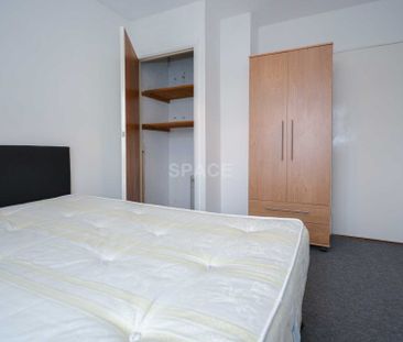 Price £2,000 pcm - Available Now - Furnished - Photo 3