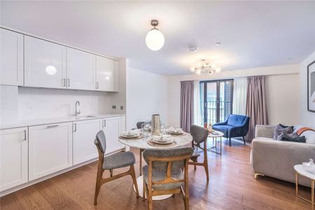 EXCLUSIVELY MANAGED BY SAVILLS. A fantastic two bedroom apartment situated on the first floor of this incredible development. - Photo 4