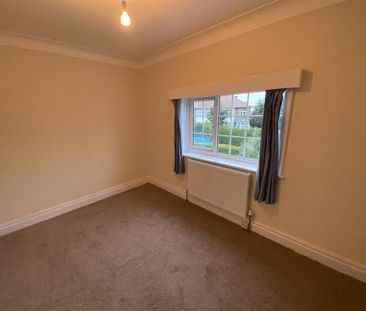 4 bedroom semi-detached house to rent - Photo 4