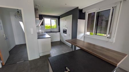 Location Maison 5 pièces 124m² - Photo 4