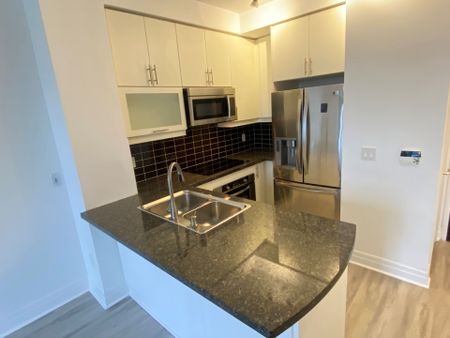For Lease - 35 Balmuto Street Unit# 1603, Toronto, Ontario - Photo 4