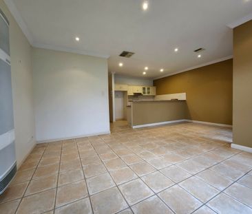 WHAT A LOCATION! - Photo 3