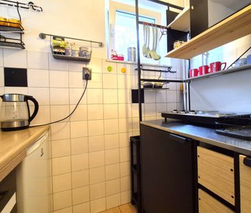 Warszawa, Praga-Południe, Warszawa, Praga-Południe, Aleja Stanów Zj... - Zdjęcie 1