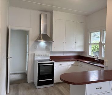 Easy care section to maintain - Photo 5