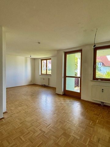 ERDGESCHOSSWOHNUNG mit 3 Zimmern in ruhiger Lage - Photo 2