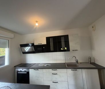 Location Appartement 4 pièces 83m² - Photo 4