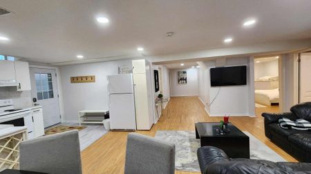 For Lease - 44 Meadowlands Boulevard Unit# BASEMENT, Hamilton, Ontario - Photo 5