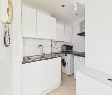 Studio Flat, Studley Road, LU3 - Photo 3