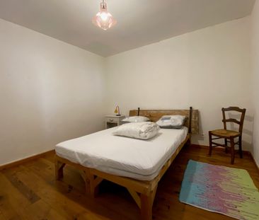 Location Appartement 2 pièces 47m² BORDEAUX 33000 - Photo 3